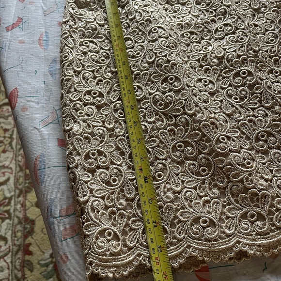 Elegant Lace handmade vintage dress with lace overlay - Picture 4 of 13